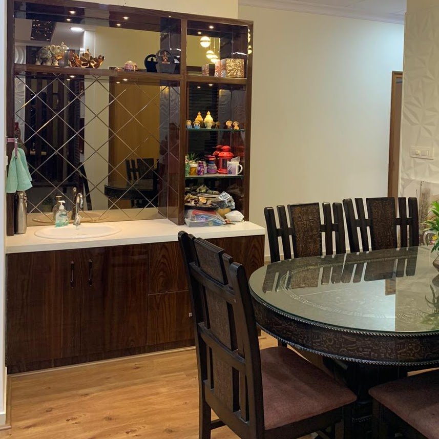kothi in noida Luxurious 6 BHK Villa on 12m Road in Sector 50, Noida